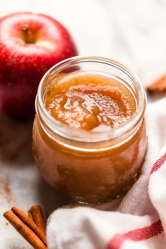 Deliciously Simple: Easy Crockpot Applesauce