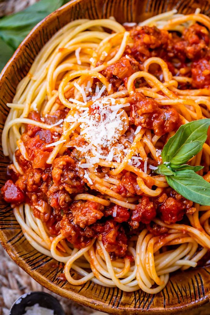 Indulge in a Delicious Spaghetti Dinner with Homemade Sauce