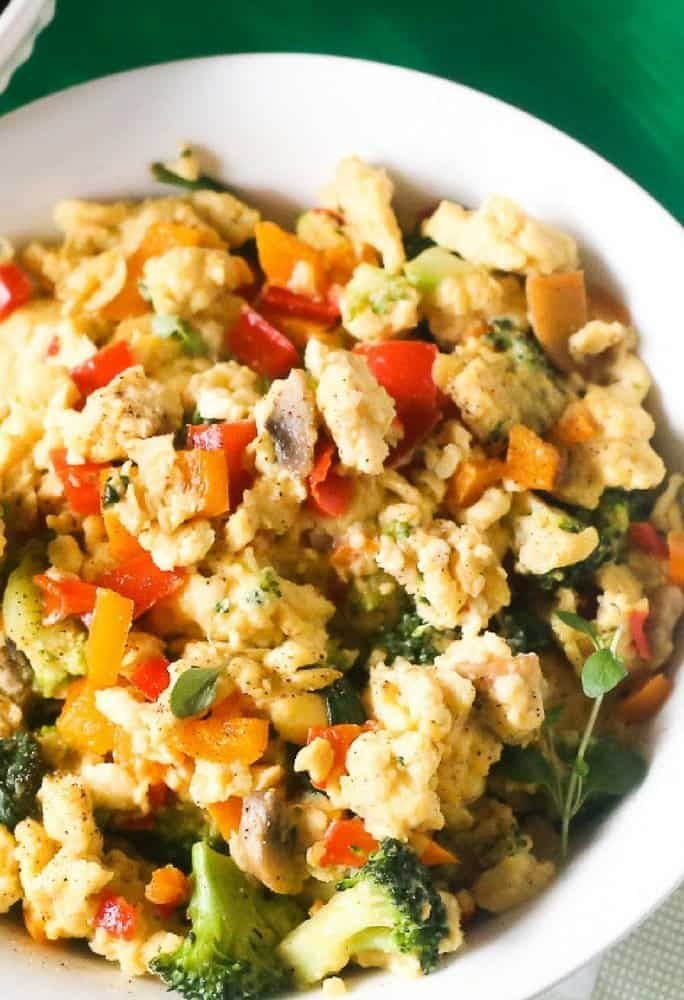 Enjoy a Wholesome Start with this Delicious Healthy Veggie Egg Scramble